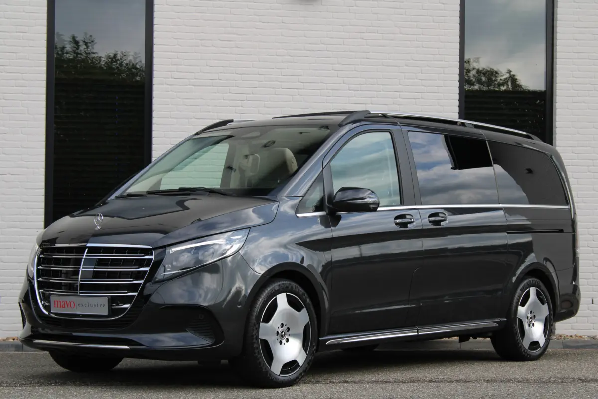 300d / AMG / Exclusive / 7-Pers / Pano / Luchtv / Elec Stoel / Burmester / Vol Opties / NIEUW!!