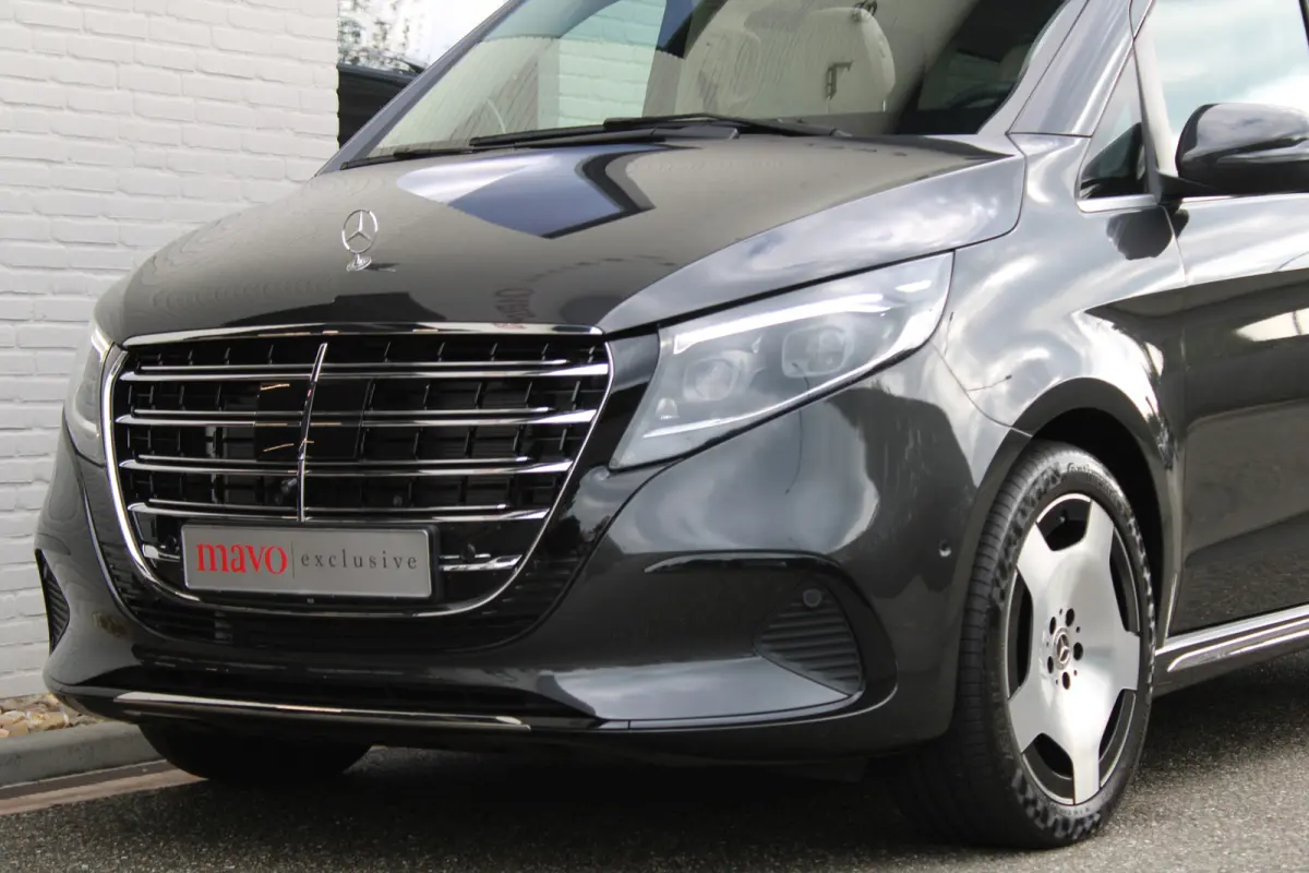300d / AMG / Exclusive / 7-Pers / Pano / Luchtv / Elec Stoel / Burmester / Vol Opties / NIEUW!!