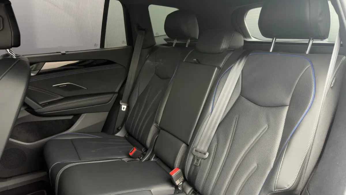 1.5 eHybrid 272pk R-Line Edition | SOH: 100% | Trekhaak | Panoramadak | 360 Camera | Harman/Kardon Audio | Adaptive Cruise | Leder |