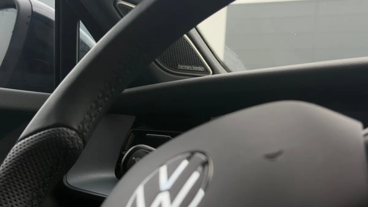 1.5 eHybrid 272pk R-Line Edition | SOH: 100% | Trekhaak | Panoramadak | 360 Camera | Harman/Kardon Audio | Adaptive Cruise | Leder |