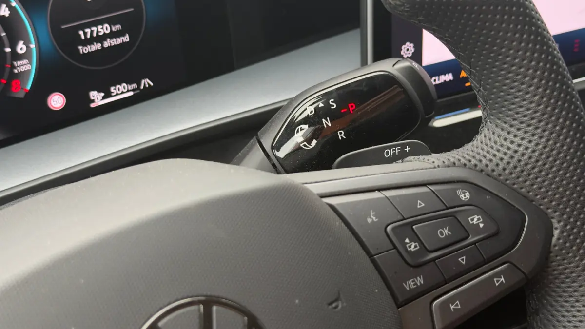 1.5 eHybrid 272pk R-Line Edition | SOH: 100% | Trekhaak | Panoramadak | 360 Camera | Harman/Kardon Audio | Adaptive Cruise | Leder |