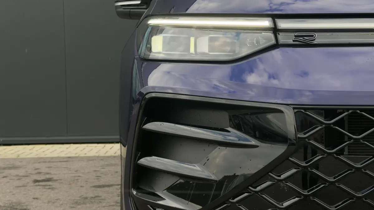 1.5 eHybrid 272pk R-Line Edition | SOH: 100% | Trekhaak | Panoramadak | 360 Camera | Harman/Kardon Audio | Adaptive Cruise | Leder |