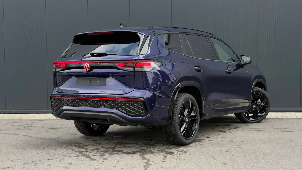 1.5 eHybrid 272pk R-Line Edition | SOH: 100% | Trekhaak | Panoramadak | 360 Camera | Harman/Kardon Audio | Adaptive Cruise | Leder |