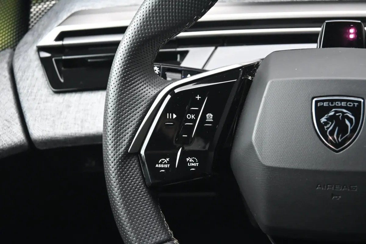 1.6 plug-in Hybrid 225 GT Tot 8 Jaar Garantie! | 7,4kW Lader | Adaptive Cruise | 360 Camera | LED-Matrix | Elektr. Achterklep | !!