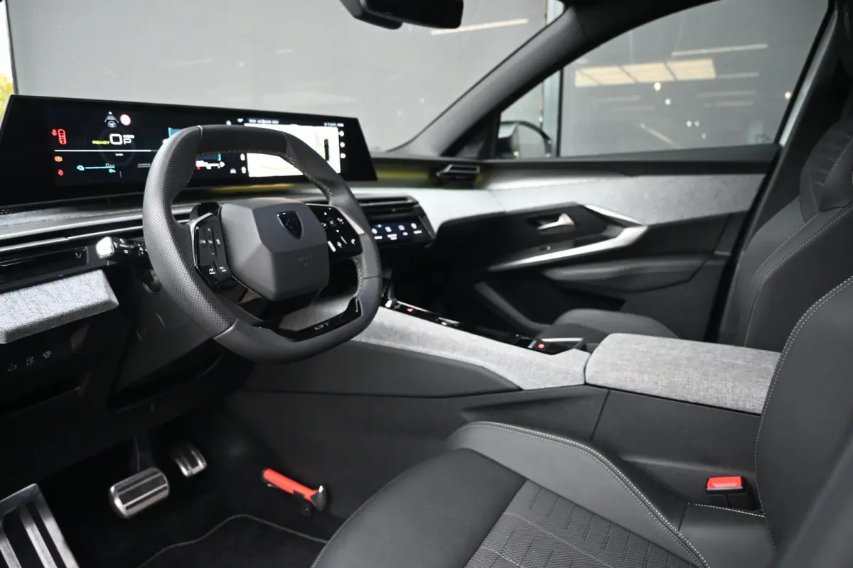 1.6 plug-in Hybrid 225 GT Tot 8 Jaar Garantie! | 7,4kW Lader | Adaptive Cruise | 360 Camera | LED-Matrix | Elektr. Achterklep | !!