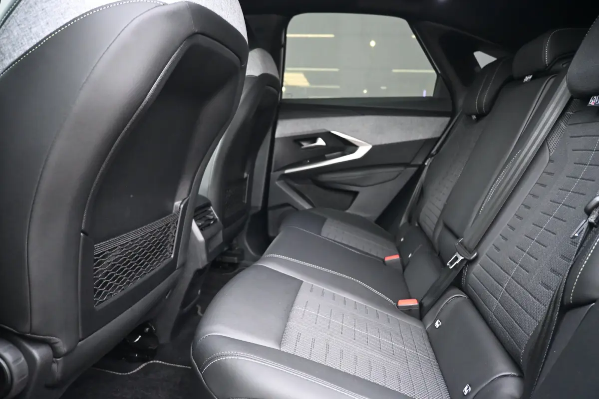1.6 plug-in Hybrid 225 GT Tot 8 Jaar Garantie! | 7,4kW Lader | Adaptive Cruise | 360 Camera | LED-Matrix | Elektr. Achterklep | !!