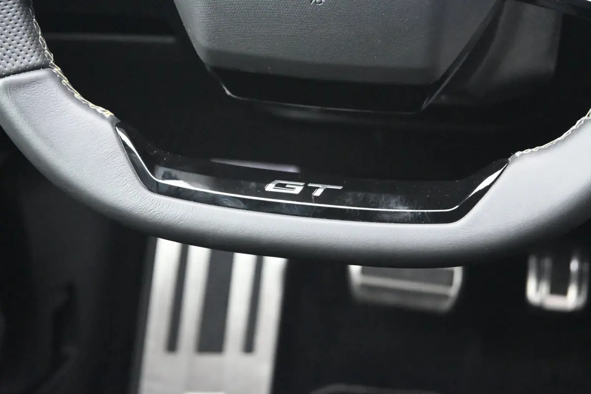 1.6 plug-in Hybrid 225 GT Tot 8 Jaar Garantie! | 7,4kW Lader | Adaptive Cruise | 360 Camera | LED-Matrix | Elektr. Achterklep | !!