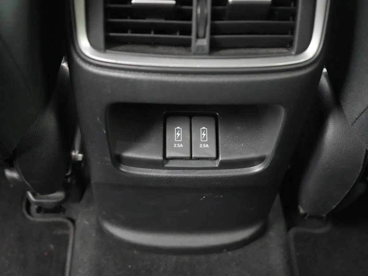 2.0 Hybrid AWD Lifestyle | AUTOMAAT | TREKHAAK | AWD | VIRTUEEL | STOELVERWARMING | ADAPTIEVE CRUISE | CLIMA | NAVIGATIE | 12 MAANDEN BOVAG GARANTIE |