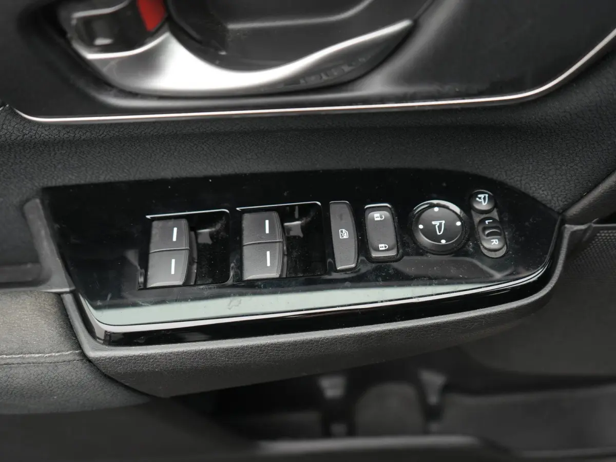 2.0 Hybrid AWD Lifestyle | AUTOMAAT | TREKHAAK | AWD | VIRTUEEL | STOELVERWARMING | ADAPTIEVE CRUISE | CLIMA | NAVIGATIE | 12 MAANDEN BOVAG GARANTIE |