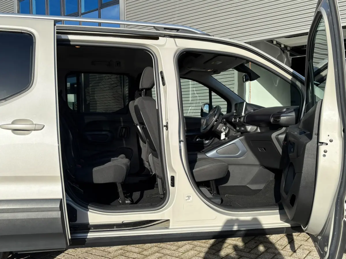 Long 1.2 Puretech Long Allure 7p. AUTOMAAT-GARANTIE, TREKHAAK