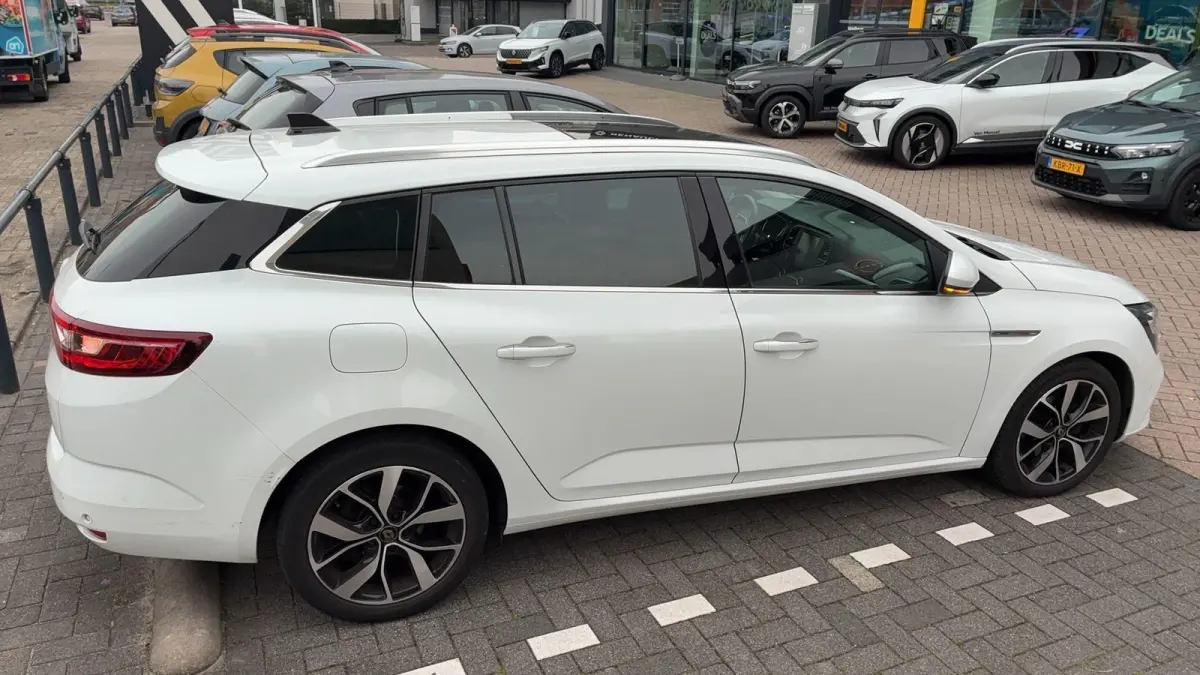1.3 TCe Bose VERWACHT!! | PANORAMADAK | TREKHAAK | LED KOPLAMPEN | APPLE/ANDROID CARPLAY | 12 MAANDEN BOVAG GARANTIE |