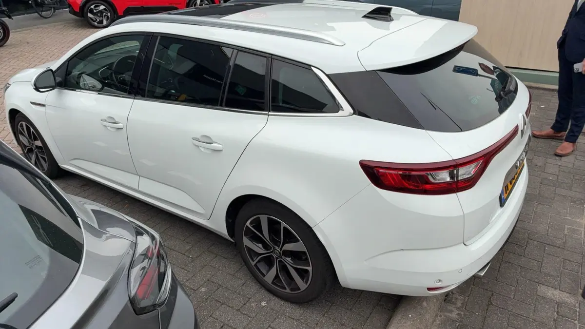1.3 TCe Bose VERWACHT!! | PANORAMADAK | TREKHAAK | LED KOPLAMPEN | APPLE/ANDROID CARPLAY | 12 MAANDEN BOVAG GARANTIE |
