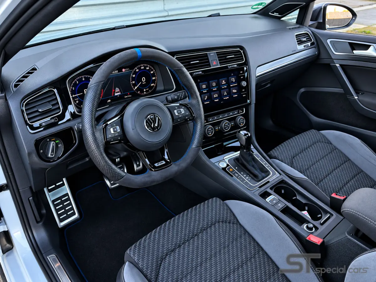 1.5 TSI Highline ACT R-Line|Pano|Dynaudio