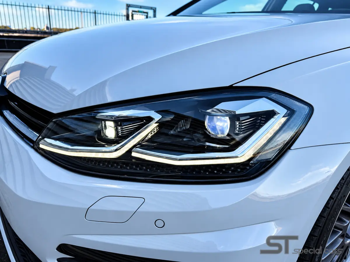 1.5 TSI Highline ACT R-Line|Pano|Dynaudio