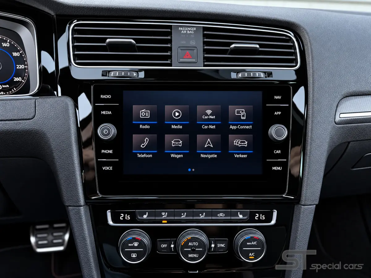 1.5 TSI Highline ACT R-Line|Pano|Dynaudio