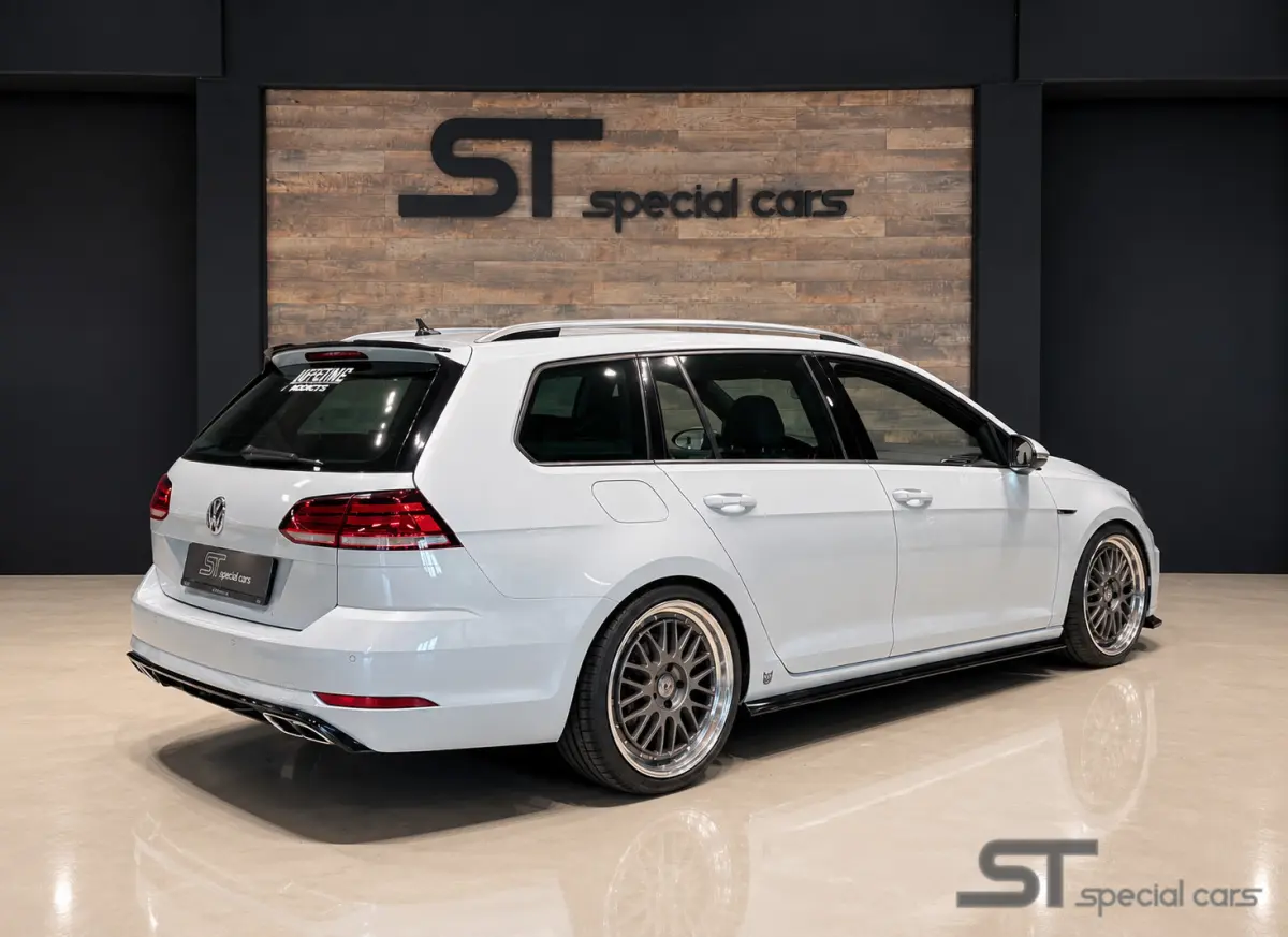 1.5 TSI Highline ACT R-Line|Pano|Dynaudio
