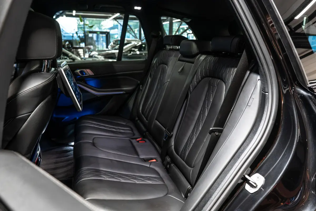 xDrive45e High Executive Akraprovic | Massage | Spoilerpakket | TV Achter