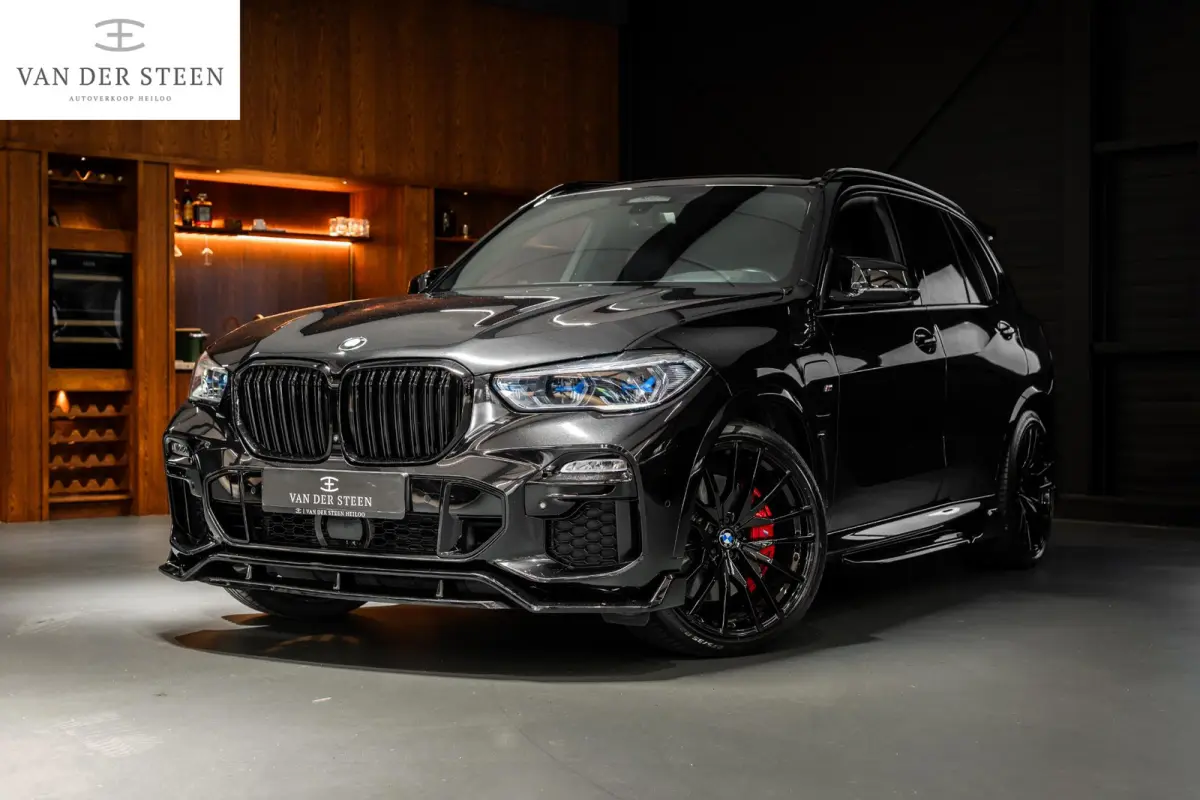 xDrive45e High Executive Akraprovic | Massage | Spoilerpakket | TV Achter