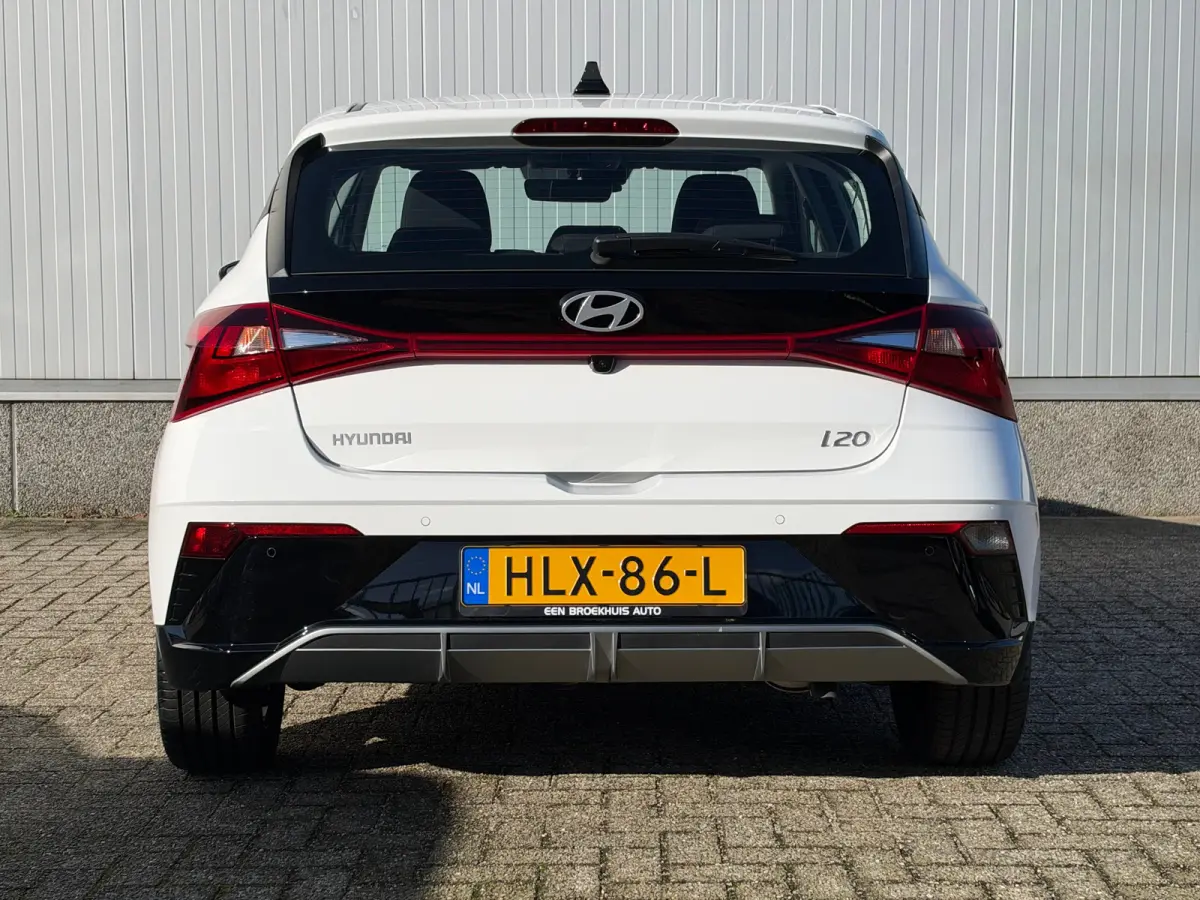 1.0 T-GDI 100pk Comfort | Airco | Camera | Carplay | Cruise control | Dodehoek detectie | Navigatie | Parkeersensoren | Digitaal cockpit | Lichtmetalen velgen