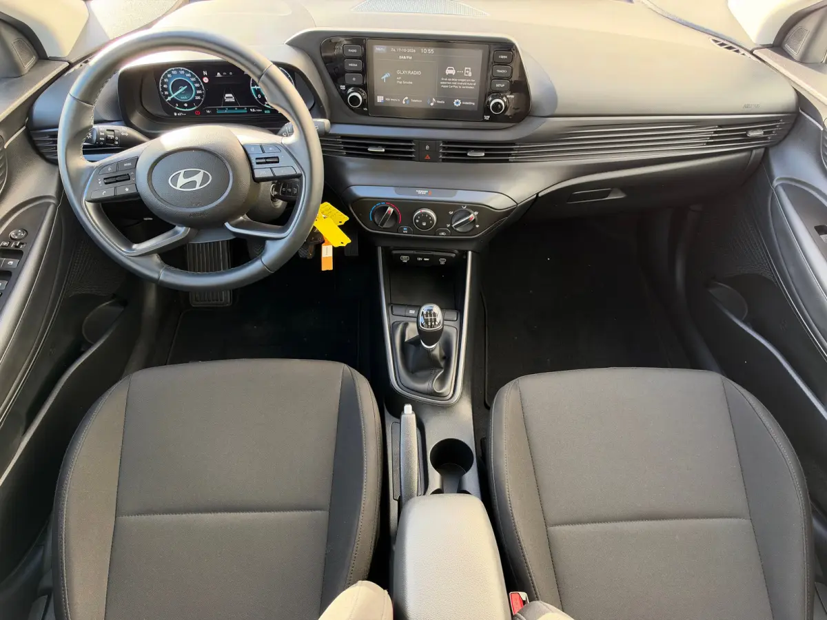 1.0 T-GDI 100pk Comfort | Airco | Camera | Carplay | Cruise control | Dodehoek detectie | Navigatie | Parkeersensoren | Digitaal cockpit | Lichtmetalen velgen