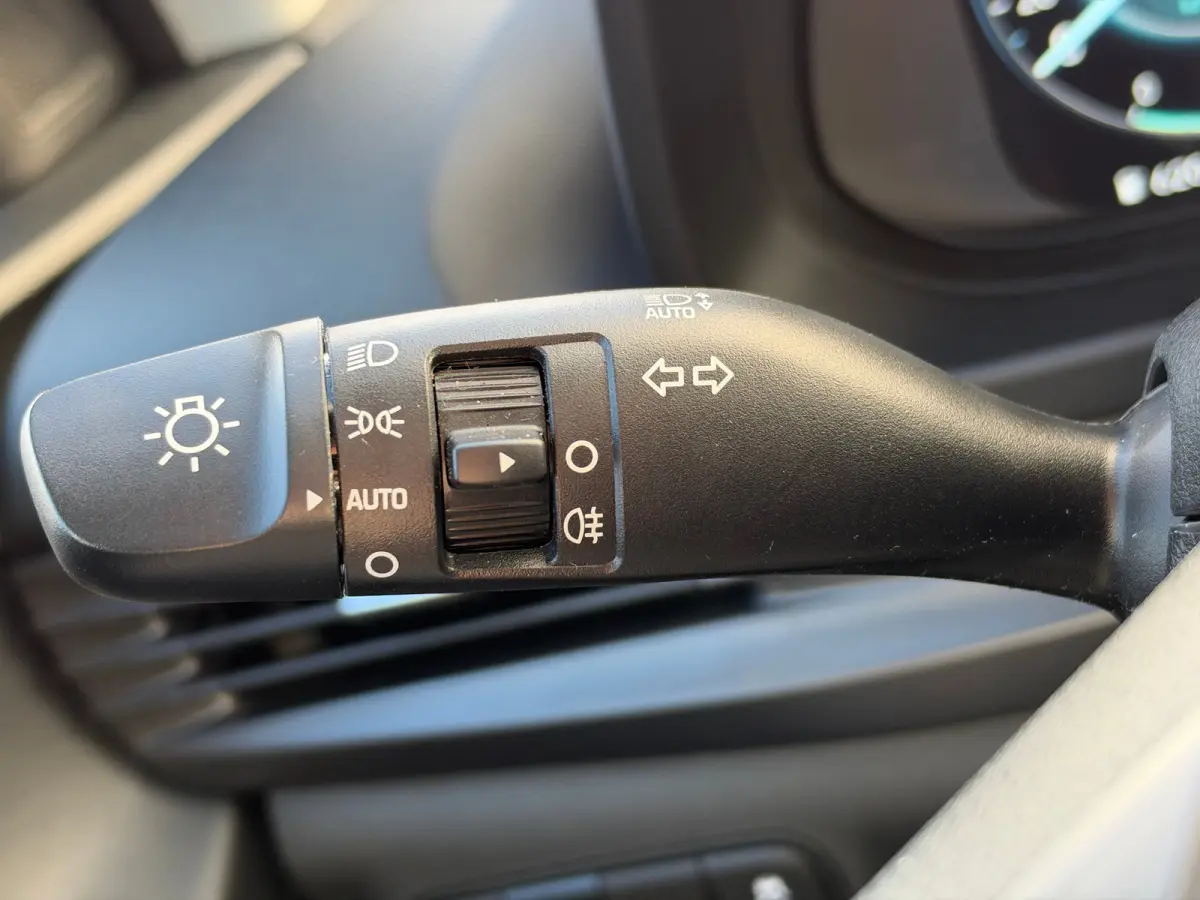 1.0 T-GDI 100pk Comfort | Airco | Camera | Carplay | Cruise control | Dodehoek detectie | Navigatie | Parkeersensoren | Digitaal cockpit | Lichtmetalen velgen