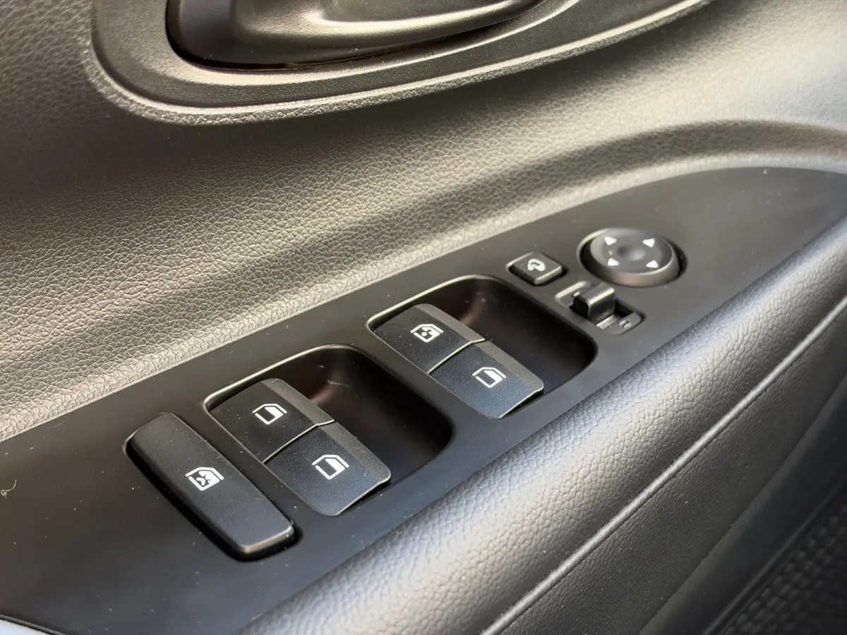 1.0 T-GDI 100pk Comfort | Airco | Camera | Carplay | Cruise control | Dodehoek detectie | Navigatie | Parkeersensoren | Digitaal cockpit | Lichtmetalen velgen