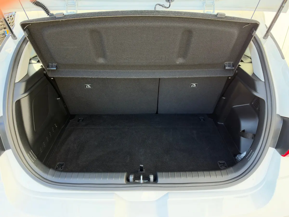 1.0 T-GDI 100pk Comfort | Airco | Camera | Carplay | Cruise control | Dodehoek detectie | Navigatie | Parkeersensoren | Digitaal cockpit | Lichtmetalen velgen