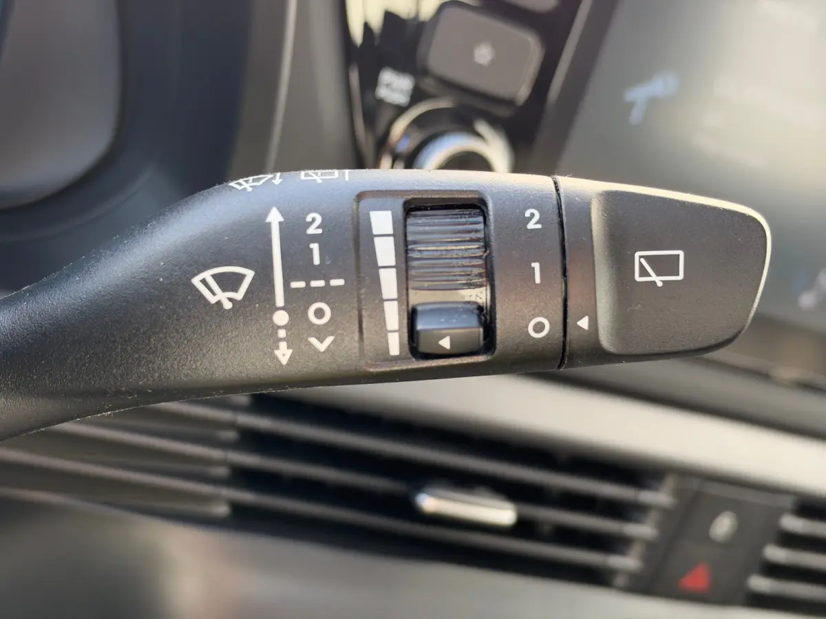 1.0 T-GDI 100pk Comfort | Airco | Camera | Carplay | Cruise control | Dodehoek detectie | Navigatie | Parkeersensoren | Digitaal cockpit | Lichtmetalen velgen