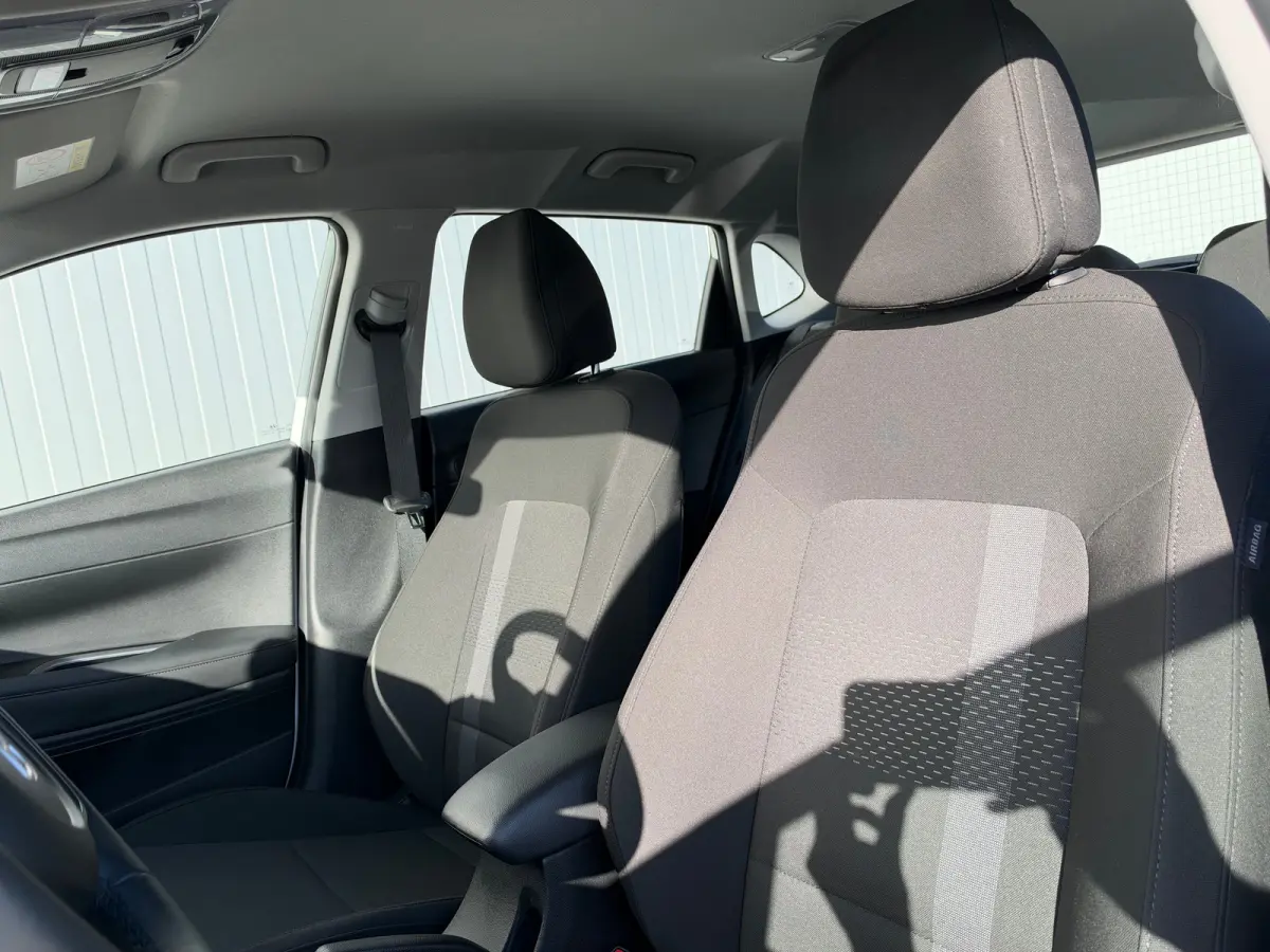 1.0 T-GDI 100pk Comfort | Airco | Camera | Carplay | Cruise control | Dodehoek detectie | Navigatie | Parkeersensoren | Digitaal cockpit | Lichtmetalen velgen
