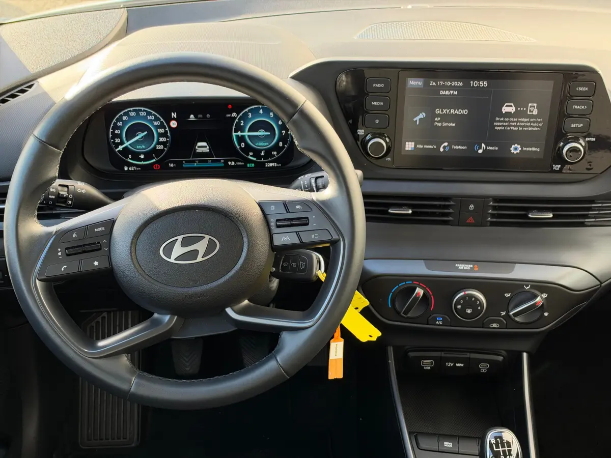 1.0 T-GDI 100pk Comfort | Airco | Camera | Carplay | Cruise control | Dodehoek detectie | Navigatie | Parkeersensoren | Digitaal cockpit | Lichtmetalen velgen