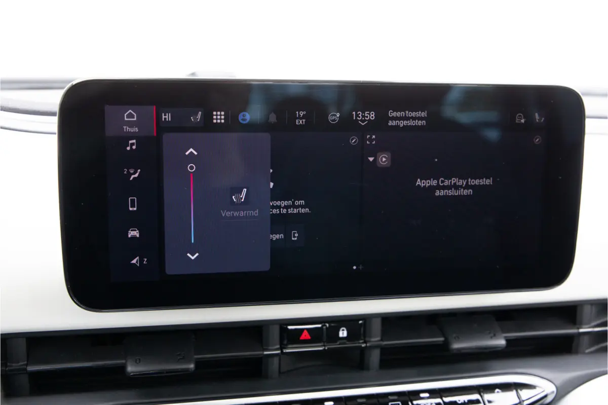Icon 42 kWh Panorama, Carplay, Stoelverwarming