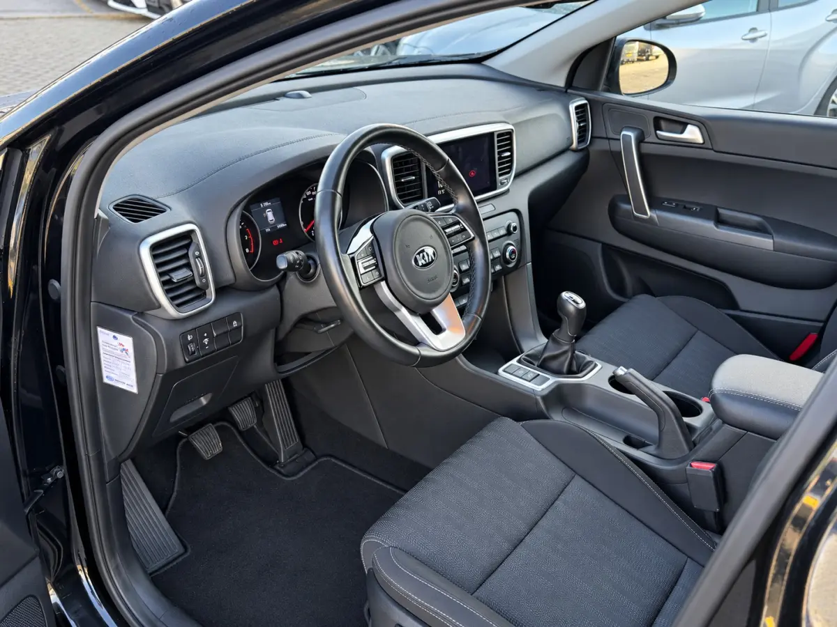 1.6 GDI DynamicLine | Apple Carplay/Android | Cruise control | Camera | Climate control | Led