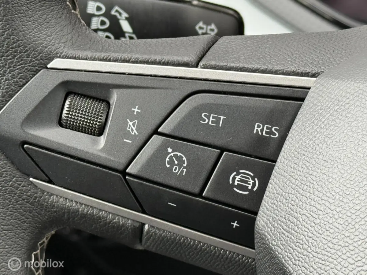 1.0 EcoTSI Style CarPlay Full-Led Virtual-Cockpit