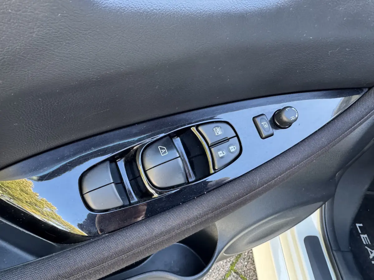 N-Connecta 40 kWh SOH 84% Navi Camera Carplay