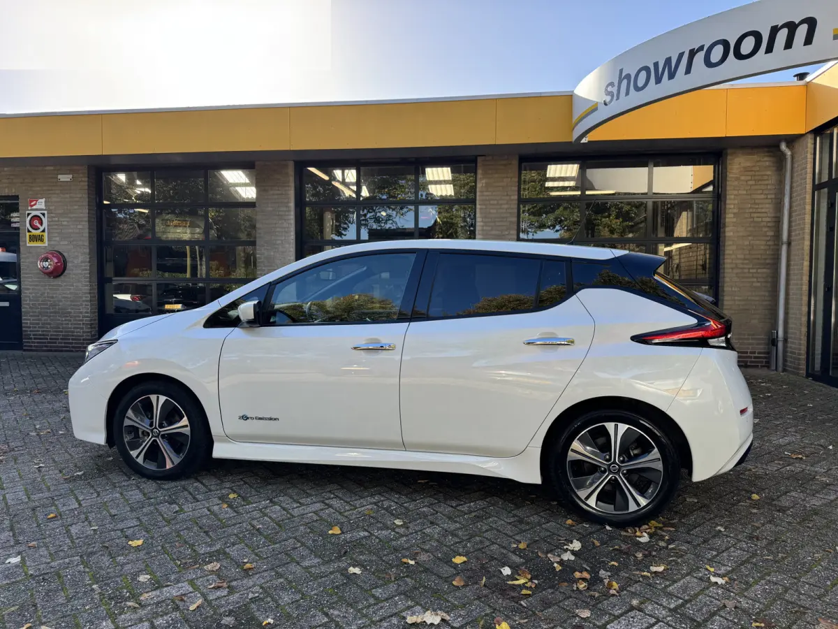 N-Connecta 40 kWh SOH 84% Navi Camera Carplay