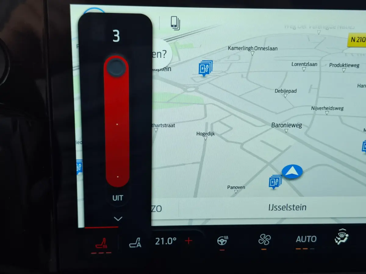 340 L2H1 Limited 71 kWh | Wordt verwacht | 360GR Camera | LMV 17" | Voorstoelen/Voorruit Verwarmd | Rondomzicht Camera | Cruise Control Adaptief | Trekhaak | Airco |