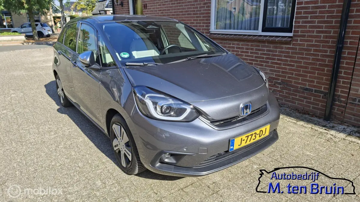 1.5 e:HEV Executive All Weather Banden