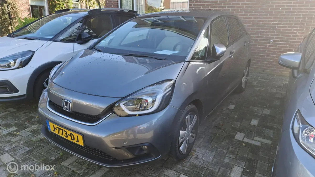 1.5 e:HEV Executive NAVI / All Weather Banden