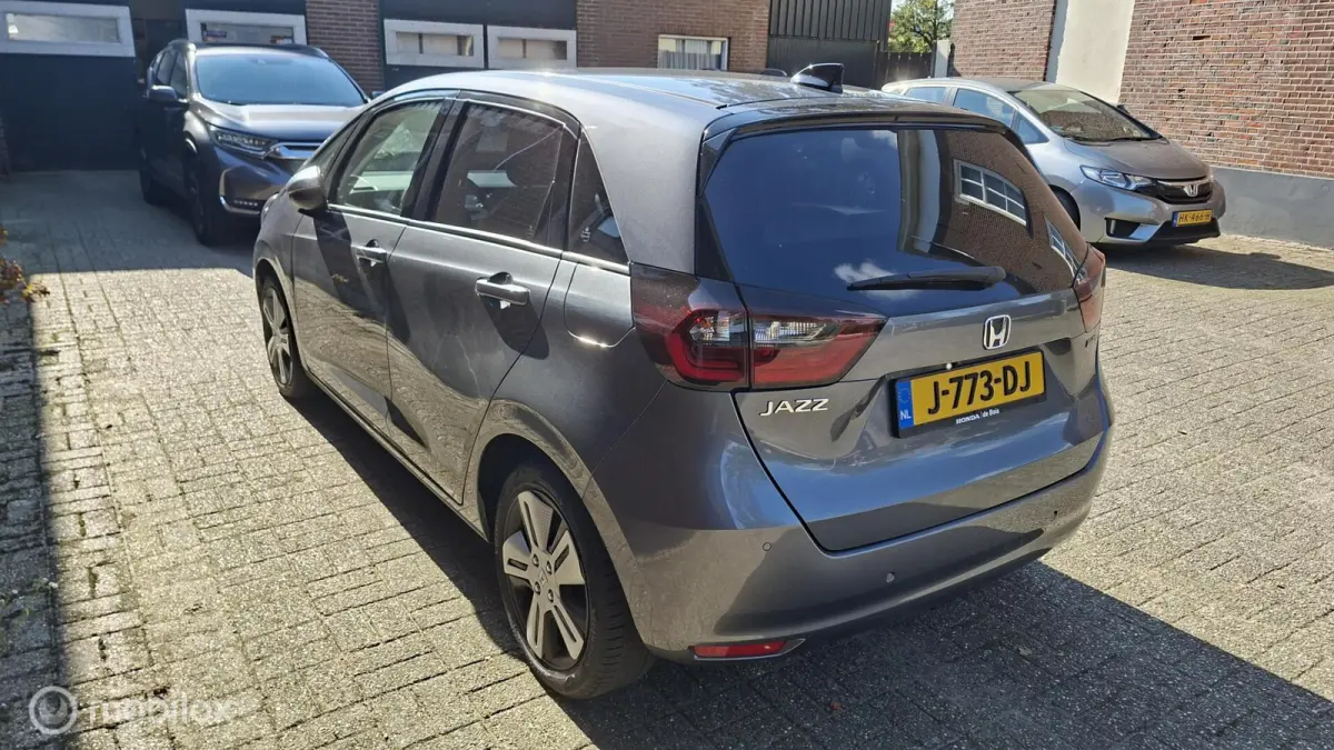 1.5 e:HEV Executive All Weather Banden