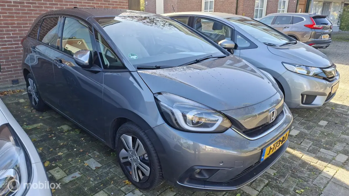 1.5 e:HEV Executive NAVI / All Weather Banden