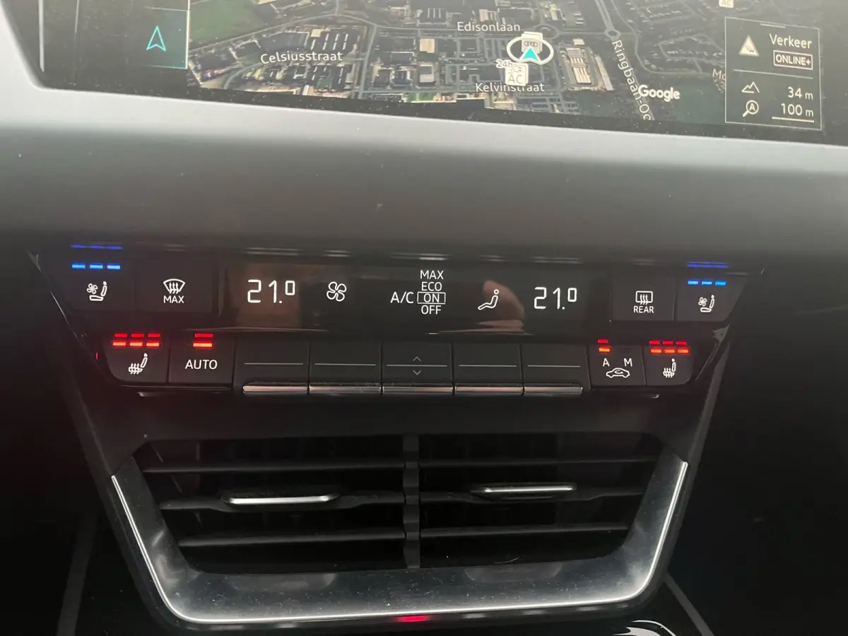 GT 93 kWh VERWACHT | PANORAMADAK | STOELVENTILATIE & VERWARMING | 360 CAMERA | BANG & OLUFSEN | VIRTUEEL | BTW | RS-SEATS | ELEKTRISCHE STOEL | NAVIGATIE | 12 MAANDEN BOVAG GARANTIE |
