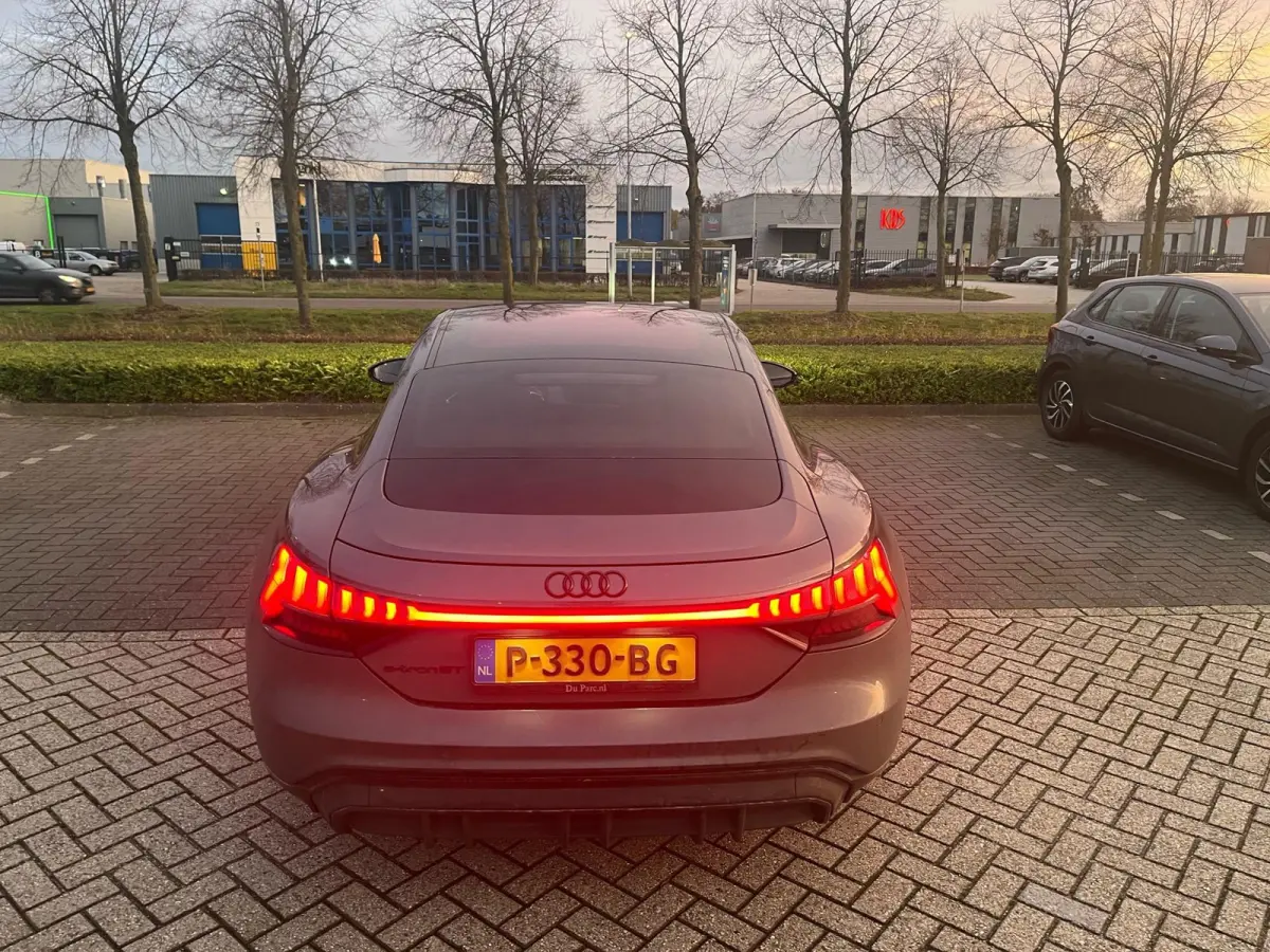 GT 93 kWh VERWACHT | PANORAMADAK | STOELVENTILATIE & VERWARMING | 360 CAMERA | BANG & OLUFSEN | VIRTUEEL | BTW | RS-SEATS | ELEKTRISCHE STOEL | NAVIGATIE | 12 MAANDEN BOVAG GARANTIE |