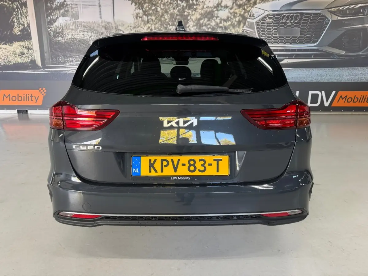 Sportswagon 1.5 T-GDI Vision Sportswagon / 26429 km / Apple carplay / Stuurverwarming / Boekjes ingevuld aanwezig.