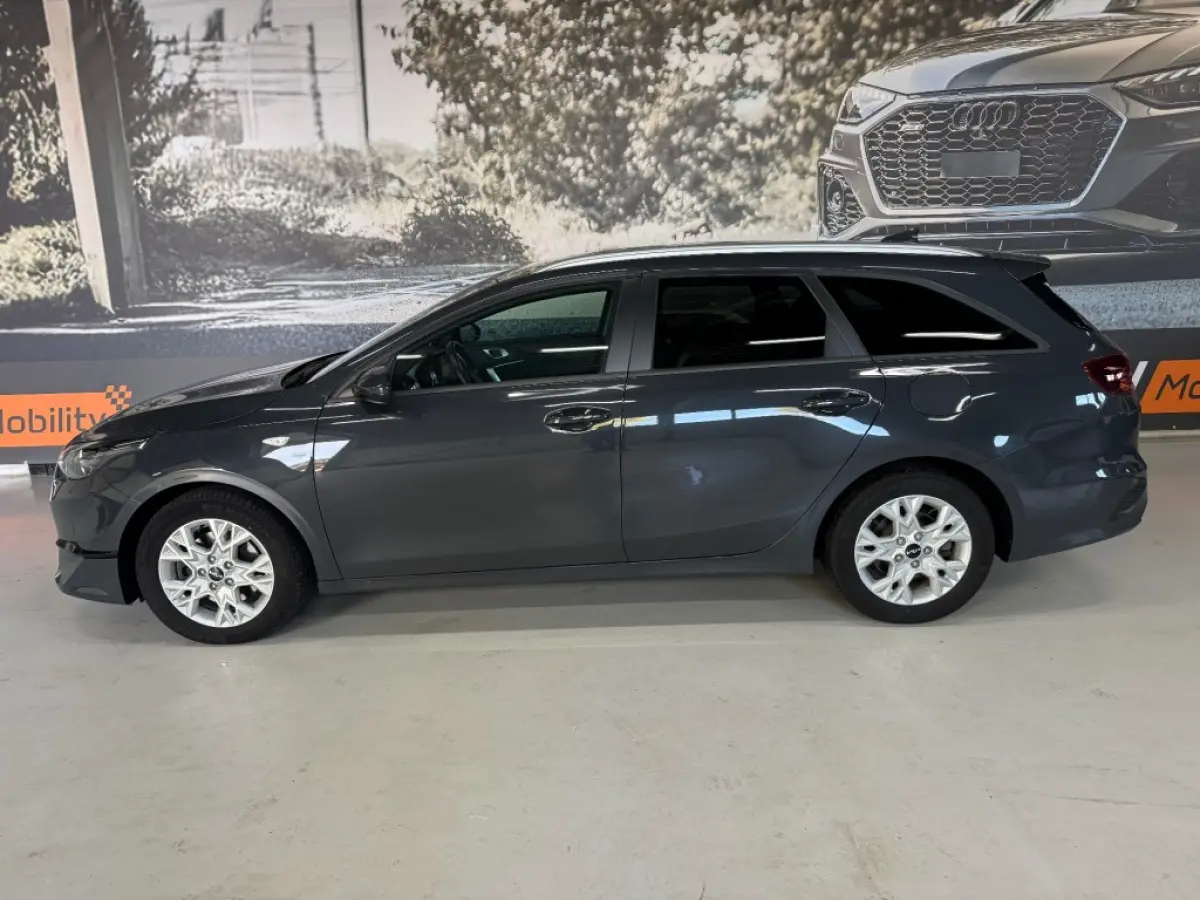 Sportswagon 1.5 T-GDI Vision Sportswagon / 26429 km / Apple carplay / Stuurverwarming / Boekjes ingevuld aanwezig.