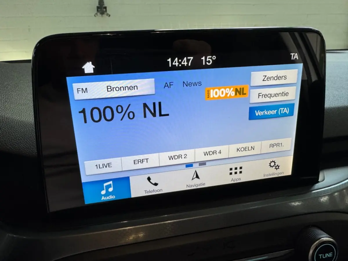 ACTIVE / AppleCarplay / Cruise / Stoelverwarming / Stuurverwarming / PDC / Boekjes en historie aanwezig.