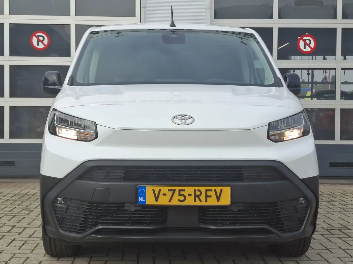 Comfort 50 kWh | Wordt verwacht | Apple Carplay/Android Auto | Bluetooth | Cruise Control | Achteruirijcamera | Parkeersensoren Achter | Airco | Zijschuifeur Rechts |