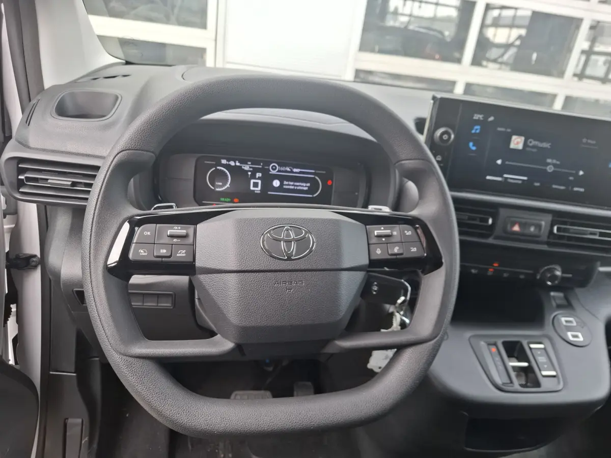 Comfort 50 kWh | Wordt verwacht | Apple Carplay/Android Auto | Bluetooth | Cruise Control | Achteruirijcamera | Parkeersensoren Achter | Airco | Zijschuifeur Rechts |