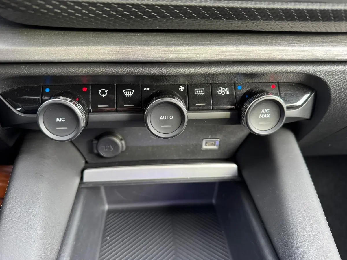1.6 Plug-in Hybrid 225 PK DRAADLOOS CARPLAY | TREKHAAK AFN. | LED KOPLAMPEN