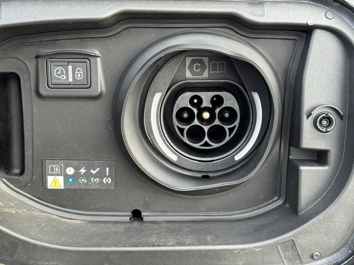 1.6 Plug-in Hybrid 225 PK DRAADLOOS CARPLAY | TREKHAAK AFN. | LED KOPLAMPEN