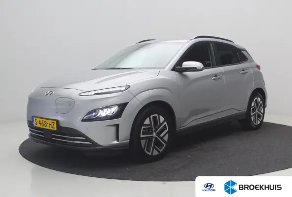 EV Premium 64 kWh SOH 100% / 1ste eigenaar | Achterbank verwarmd | Achteruitrijcamera | Apple Carplay/Android Auto|telefoonintegratie premium
